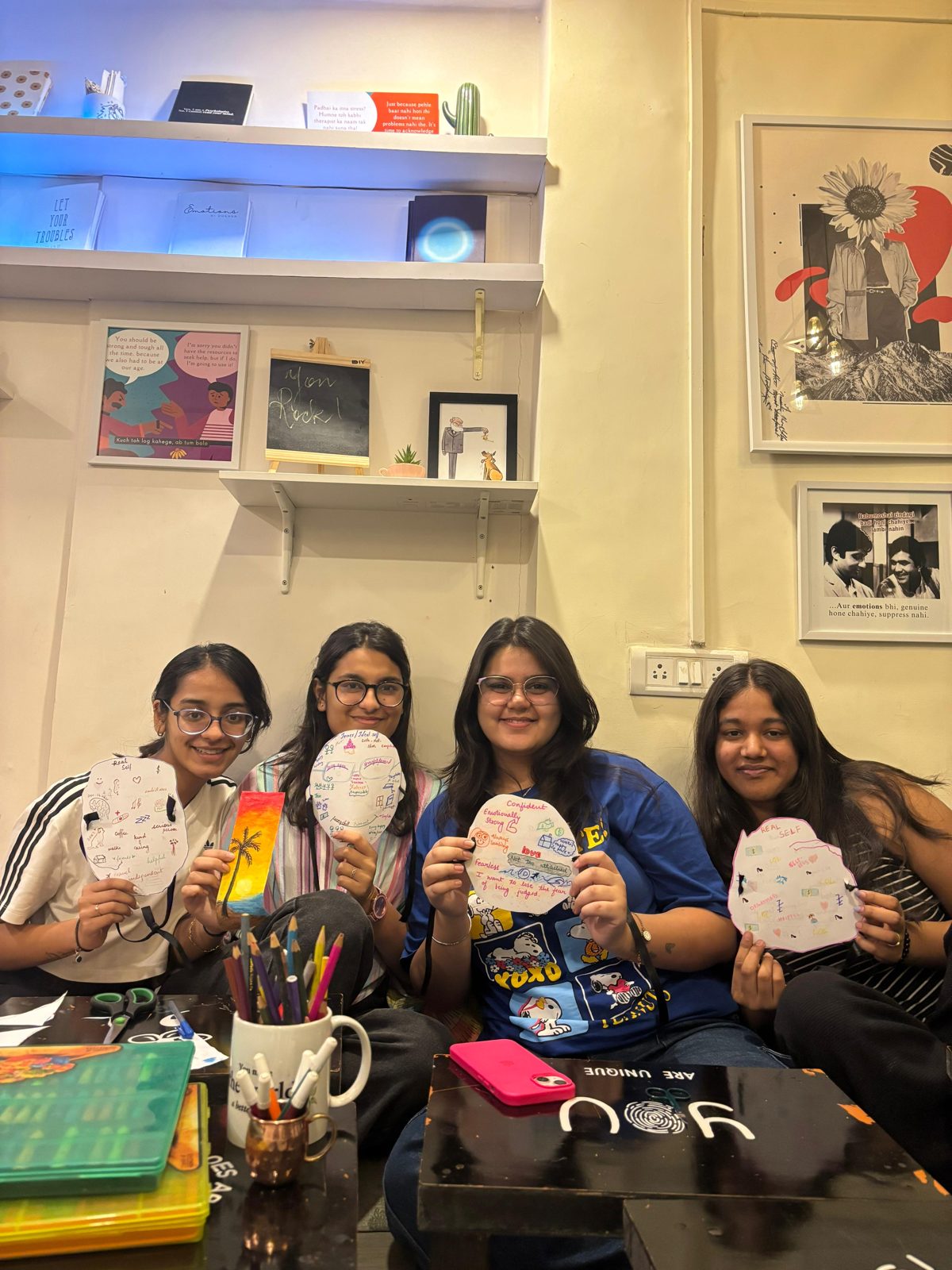 Learning art therapy together